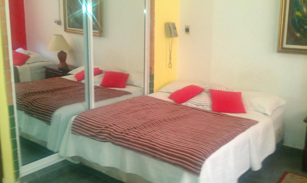 Hotel Navarro Santo Domingo Bilik gambar